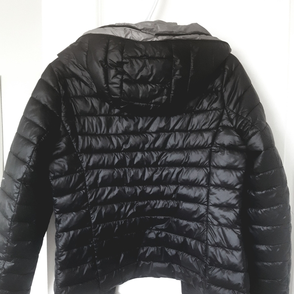 Large black Puffer jacket with hood - Picture 2 of 2